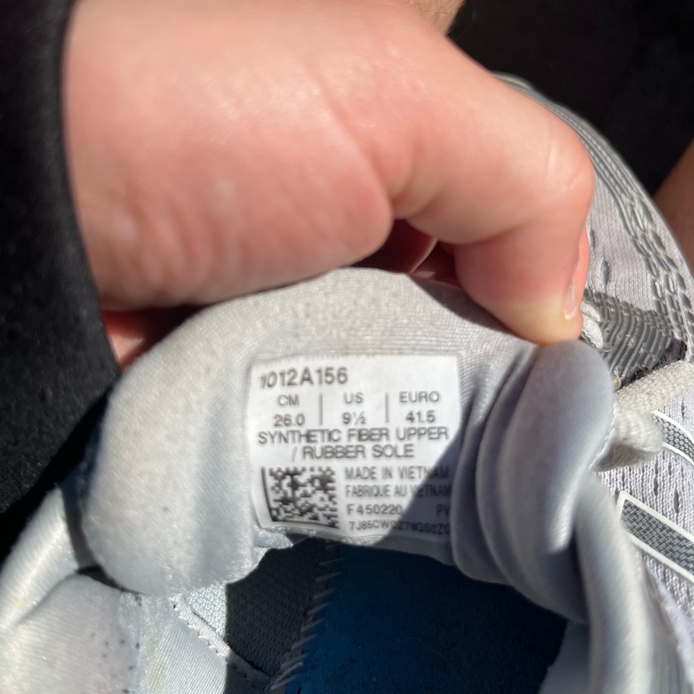 ASICS Shoes - Picture 4 of 4